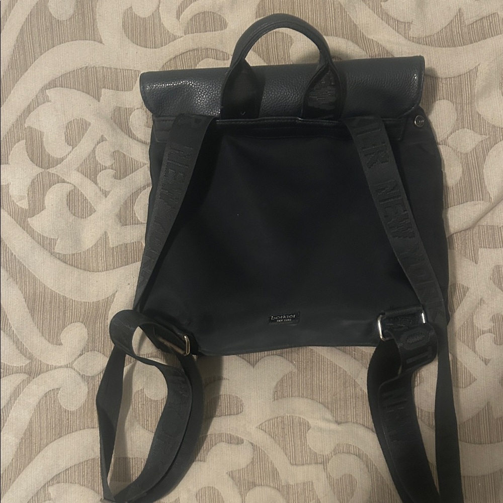 Botkier New York Trigger Backpack - Picture 6 of 7